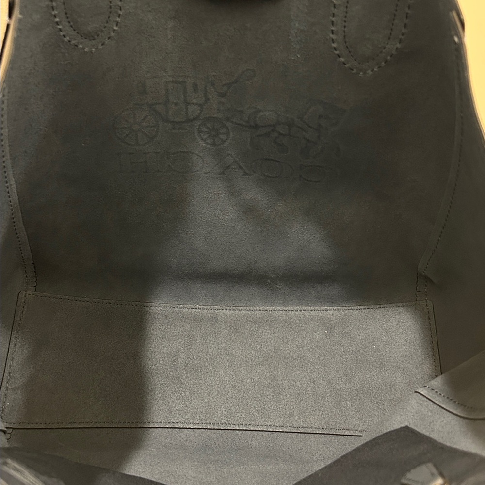 Coach (NWT) Derby Tote in Midnight Navy - Picture 6 of 14